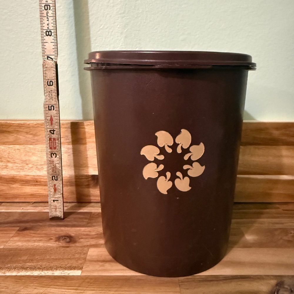 Brown Tupperware Set - Picture 2 of 2